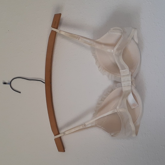 J. Lo brand mesh bra with ruffle trim - Picture 3 of 4